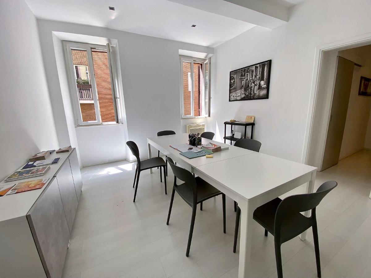 Frezza Business Office & Lounge *